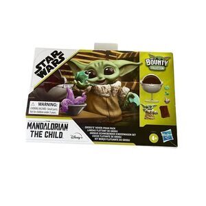 Hasbro Star Wars The Bounty Collection Mandalorian The Child Grogu's Hover-Pram